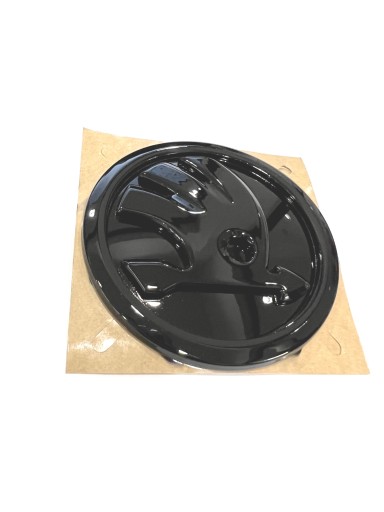 3V0853621FOD - ЧОРНА ЕМБЛЕМА SKODA SUPERB 3 III-ЗЗАДУ !