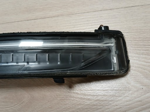 NISSAN QASHQAI II J11 LIFT X-TRAIL T32 indicator LED of the right mirrors