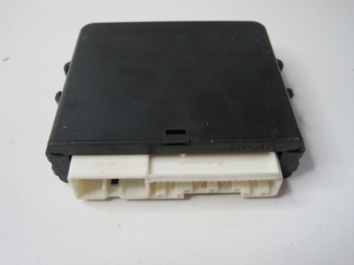 Модуль контролера дверей кришки багажника Lexus RX 89222-48121