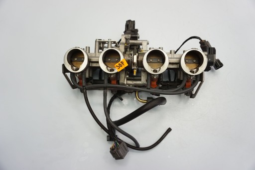 2037627947673600 - KAWASAKI Z1000 03-06 дроссели впрыска
