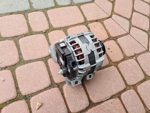 Генератор 2.0 CDTI Opel Insignia B 39047352