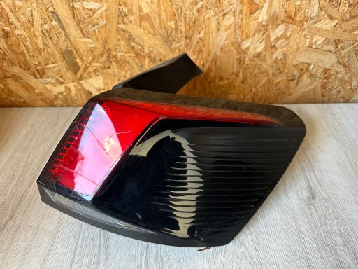 LIGHT REAR RIGHT PEUGEOT 3008 II