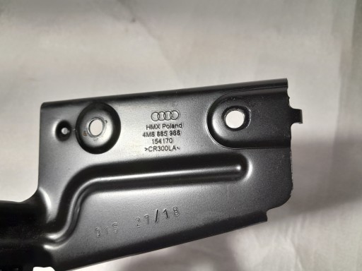 AUDI Q8 4M Halter Halter rechts vorne 4M8885968