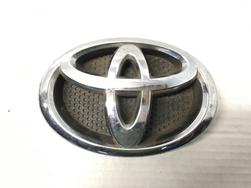 ЗНАЧОК ПЕРЕДНІЙ 75311-02140 TOYOTA YARIS III