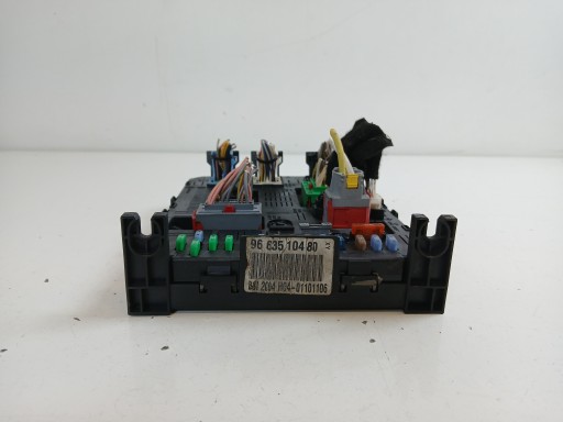 PEUGEOT 407 Module fusibles 9663510480