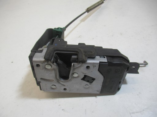 lock door CENTRALNY right front OPEL ZAFIRA B 2006 13210749