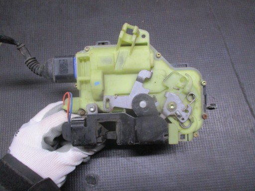 6l2959802A - Электродвигатель правого переднего стекла 6b1837016bq seat ibiza iii 05-08