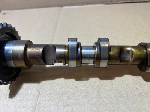 AUDI A6 C6 2.4 V6 BDW Arbre à cames d’échappement 06E109102AD