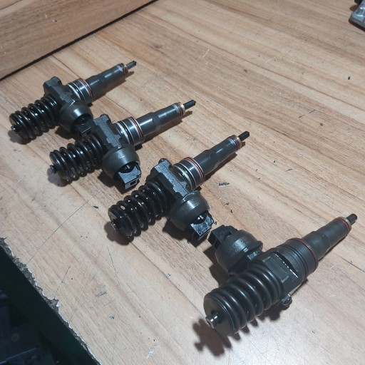 НАСОСЫ GOLF IV 1.9 TDI 101KM 038130073AQ