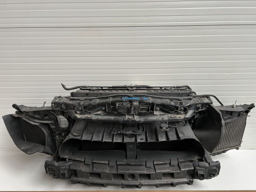 Решітка радіатора передня Porsche Cayenne II 7P 7P5