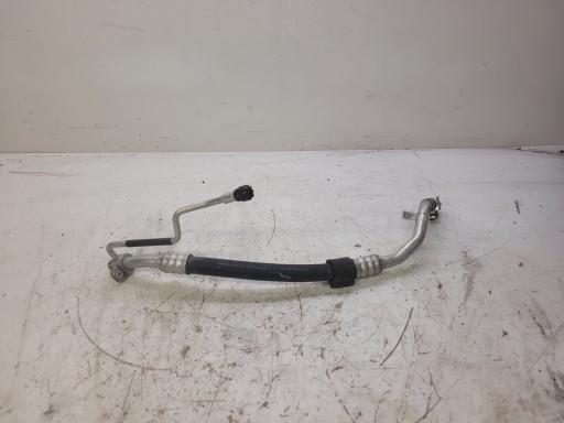 vezetö tömlö a klímának AUDI A4 B9 A5 8W1820740F
