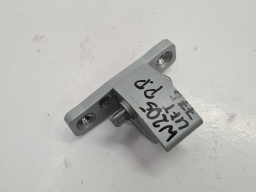 MERCEDES W205 18R дверна петля права передня 775