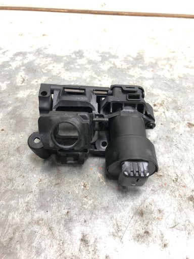 A2227500700-BILI - Крепление камеры на передний бампер mercedes s-class w222 a2227500700