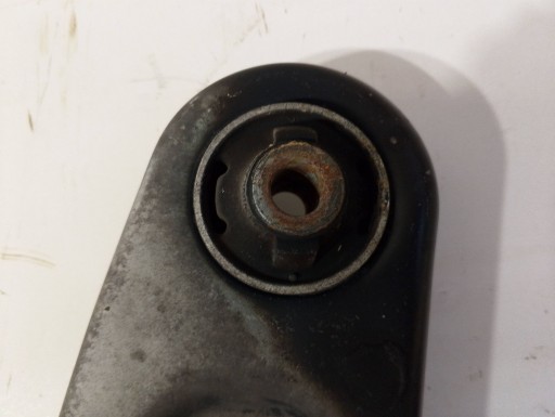 Citroen C3 C4 Peugeot 208 arm front right (Q237)
