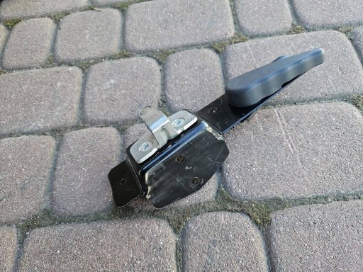 bonnet lever door rear part tylnych of a lock TRAFIC III Opel Vivaro 8200006260