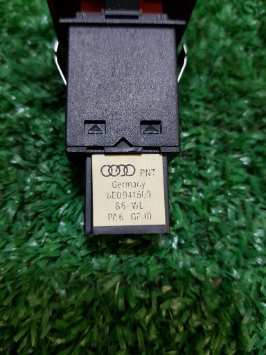 light switch of warning lights AUDI A4 B6 8E0941509