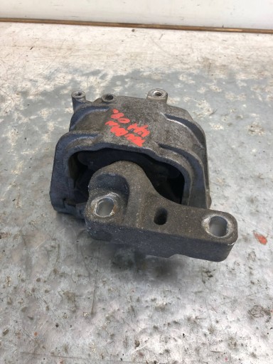holder engine mount VW TOURAN and LIFT 1K0199262AS