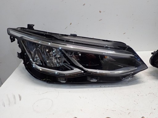 light front right VW GOLF VIII 20- FULL LED 5H1