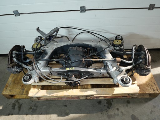 sider sususpension rear. rear part diff MERCEDES 04182116494