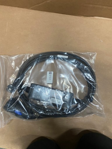 LX68-10C763-GE, LX68-10C763-GE - Оригинальное зарядное устройство для ford kuga mk3