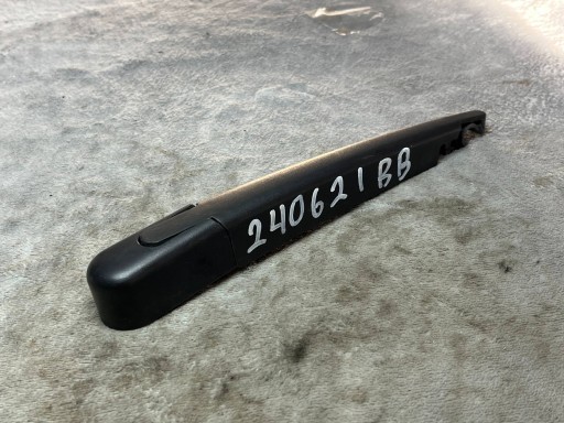 wiper arm bonnet KIA SPORTAGE (QL) 98815A4000 2.0L diesel 2018 !J