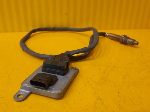 Mercedes W212 лямбда-зонд A0009053603