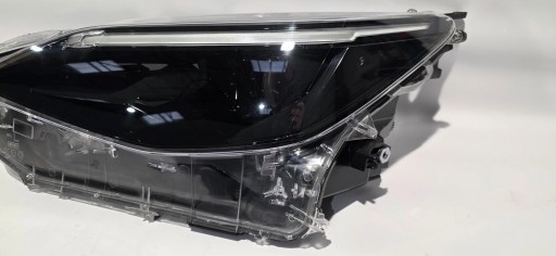 light left front lens LED TOYOTA YARIS CROSS 20- original E