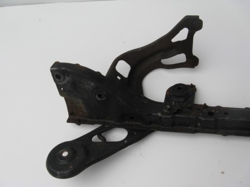 Halter Strebe unter Kühler SUZUKI KIZASHI