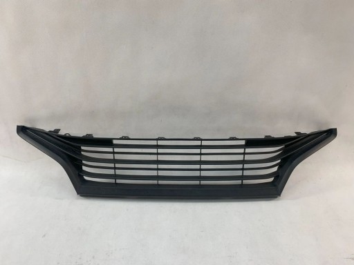 Toyota Yaris 4 IV 20r grille grid bumper 2020 53112-0D810