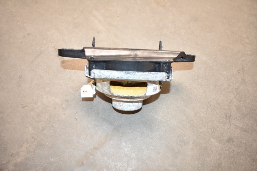 IDEALNY speaker BOSE PORSCHE 718 1