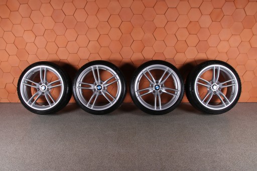 BMW M2 F87 M3 F80 M4 F82 зимові колеса обода шини
