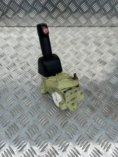 1882115 - РЫЧАГ РУЧНОГО ТОРМОЗА SCANIA R