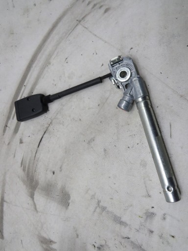 Преднатяжитель передній правий C4 Picasso II