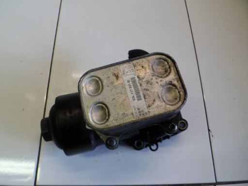 VW GOLF VI SKODA RAPID 1.6TDI Grundlage Kühler filter oil 03L117021B