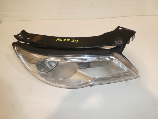 VW TIGUAN and 5N 07-11 right light 5N1941032AB