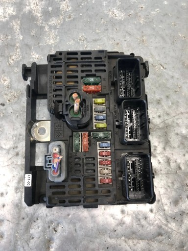 БЛОК ПРЕДОХРАНИТЕЛЕЙ CITROEN C4 I 9661682980