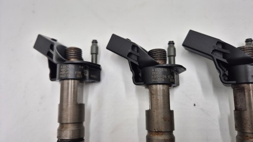 nozzle injectors KOMPLET 6 SZT 6420701187 MERCEDES W212 W218 W221 3.0CDI