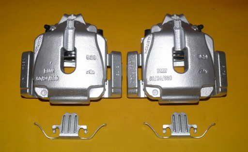 34116791919 34116791920 - Затискачі лівий правий передній BMW 5 серії F10 F11 330