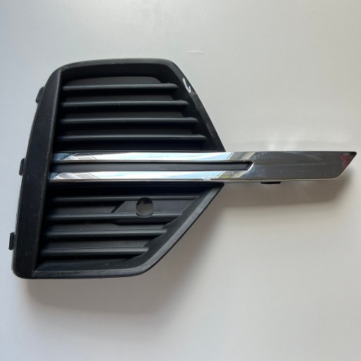 VOLVO XC60 II LIFT 2022- grid of a bumper right front 32234947
