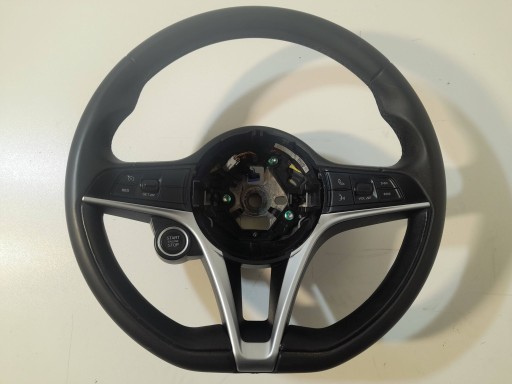 Alfa Romeo Giulia lenkrad skorzana 01561396680 (AG33)