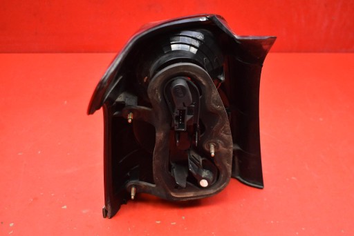 light right rear part rear TOYOTA AVENSIS T25 KOMBI 02-06