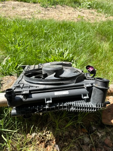 357267 - Комплект радіатора 2.0 pb e60 e61 e90