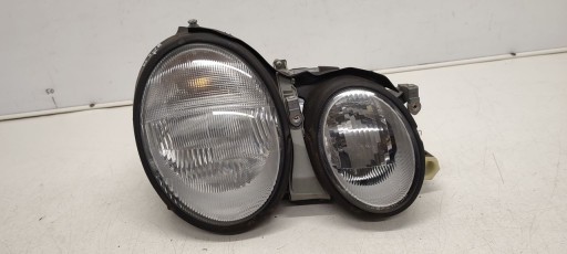 light front front right Mercedes W208