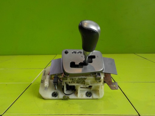 LEGACY OUTBACK III 2.5 B aut важелі перемикання передач