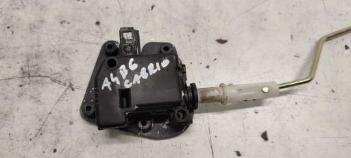 Dämpfer Klappen des Kraftstoffsbehälters Audi A4 B6 Cabrio 1,8T