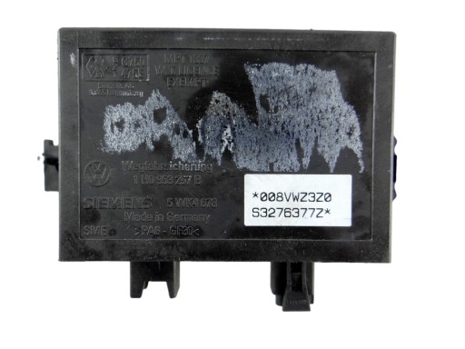 modul IMMOBILAIZERA VOLKWAGEN GOLF 1 H0 953 257B