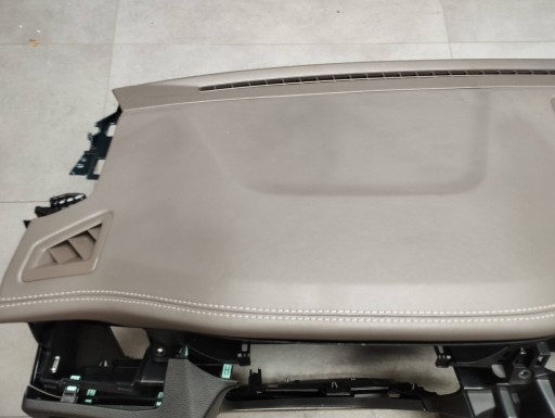 Volkswagen Amarok II 2023 DESKA KOKPIT utas légzsák eredeti