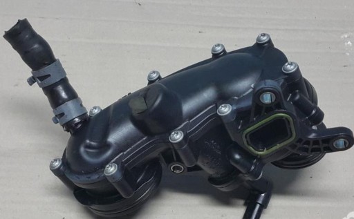 AUDI A6 A7 3.0 TDI термостат 059121111AQ