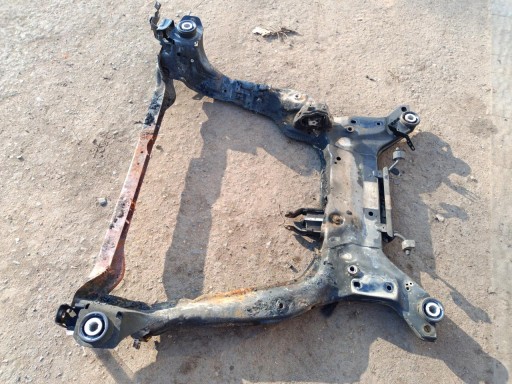 01 - Volvo xc60 2.4 d5 передні сани коляска