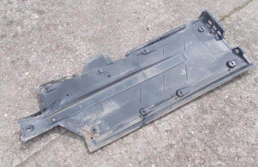 SKODA ROOMSTER 1.6 TDI 10R cover chassis left 6Q7825201